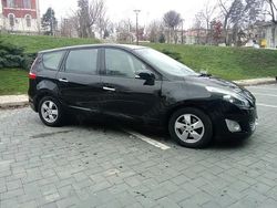 Negru Utilizat 2011 Renault Grand Scénic III Monovolum | 3.690 EUR