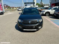 Gri Utilizat 2020 Dacia Logan Stepway Berlinǎ | 9.499 EUR (Preț OK)