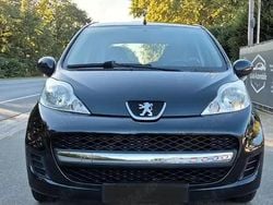 Negru Utilizat 2010 Peugeot 107 Hatchback | 3.750 EUR