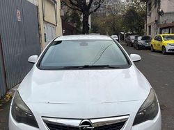 Culoarealb Utilizat 2011 Opel Astra Berlinǎ | 3.600 EUR (Preț OK)