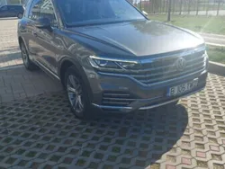 Gri Utilizat 2020 VW Touareg SUV | 35.000 EUR (Super Preț)