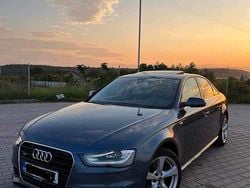 Culoarealbastru Utilizat 2015 Audi A4 S-Line Break | 10.500 EUR (Preț bun)