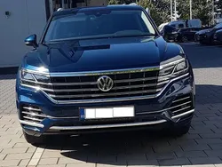 Culoarealbastru Utilizat 2019 VW Touareg Atmosphere SUV | 41.400 EUR (Preț bun)