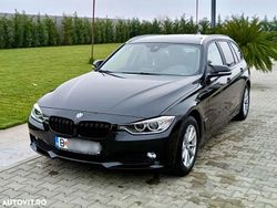 Culoarenegru Utilizat 2013 BMW 318 Comfort Edition Break | 9.990 EUR