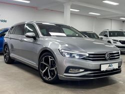 Utilizat 2022 VW Passat R-line | 31.682 EUR (Scump)