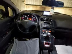 Gri Utilizat 2010 Peugeot 5008 Monovolum | 4.000 EUR