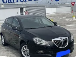 Negru Utilizat 2010 Lancia Delta Hatchback | 3.000 EUR