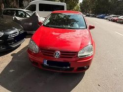 Rosu Utilizat 2007 VW Golf V Hatchback | 3.000 EUR (Preț OK)