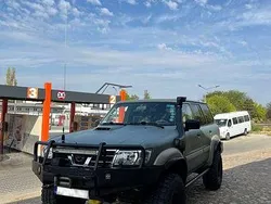 Culoareverde Utilizat 2004 Nissan Patrol SUV | 21.000 EUR