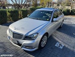 Culoareargint Utilizat 2013 Mercedes C250 Elegance Berlinǎ | 8.995 EUR (Preț OK)