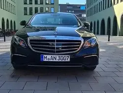 Negru Utilizat 2018 Mercedes E220 Berlinǎ | 22.500 EUR (Super Preț)