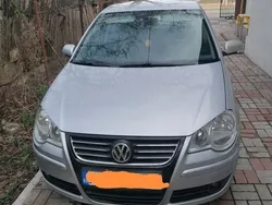 Argintiu Utilizat 2005 VW Polo Hatchback | 1.500 EUR (Preț OK)