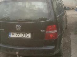 Utilizat 2004 VW Touran Monovolum | 2.450 EUR (Puțin scump)