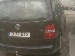 Utilizat 2004 VW Touran Monovolum | 2.450 EUR