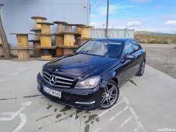Negru Utilizat 2011 Mercedes C220 Berlinǎ | 5.950 EUR (Preț bun)