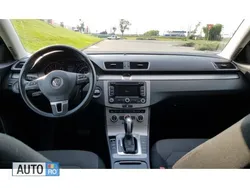 Grafit Utilizat 2013 VW Passat Berlinǎ | 10.800 EUR