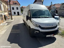 Culoarealb Utilizat 2017 Iveco Massif Monovolum | 10.000 EUR