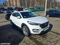 Alb Utilizat 2015 Hyundai Tucson SUV | 11.990 EUR (Preț bun)