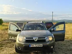 Verde Utilizat 2012 Dacia Duster SUV | 6.899 EUR (Preț bun)