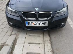Negru Utilizat 2011 BMW 318 Break | 6.500 EUR