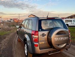 Gri Utilizat 2006 Suzuki Grand Vitara SUV | 4.500 EUR (Preț OK)
