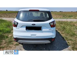Alb Utilizat 2017 Ford Kuga SUV | 15.000 EUR (Preț OK)