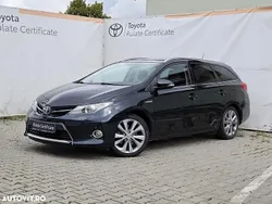 Gri Utilizat 2013 Toyota Auris Hybrid Comfort Break | 6.990 EUR (Preț bun)