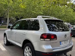 Gri Utilizat 2007 VW Touareg SUV | 6.999 EUR (Preț OK)