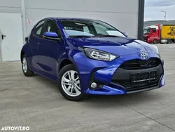 Albastru Nouă 2024 Toyota Yaris Hybrid Business Edition | 20.500 EUR