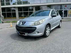 Argintiu Utilizat 2012 Peugeot 206+ Hatchback | 1.600 EUR