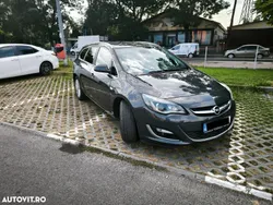 Gri Utilizat 2015 Opel Astra Design Edition Break | 6.400 EUR (Preț OK)