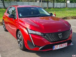 Utilizat 2023 Peugeot 308 Hatchback | 16.000 EUR