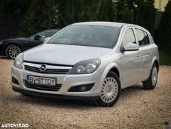 Gri Utilizat 2011 Opel Astra Hatchback | 4.599 EUR (Preț OK)