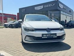 Culoarealb Utilizat 2024 VW Golf VIII Life Hatchback | 19.450 EUR (Preț bun)