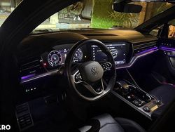 Culoarenegru Utilizat 2021 VW Touareg R-line SUV | 50.000 EUR