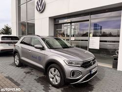 Argint Utilizat 2024 VW T-Roc Life SUV | 27.350 EUR (Puțin scump)