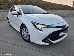 Culoarealb Utilizat 2021 Toyota Corolla Business Edition Break | 12.490 EUR (Super Preț)