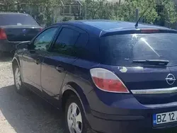 Utilizat 2005 Opel Astra Hatchback | 1.100 EUR (Preț bun)