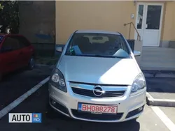 Gri Utilizat 2007 Opel Zafira Monovolum | 2.700 EUR (Preț OK)