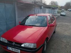 Utilizat 1982 Renault 19 Hatchback | 2.500 EUR