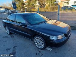 Culoarenegru Utilizat 2003 Volvo S60 Momentum Berlinǎ | 1.000 EUR