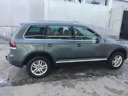 Gri Utilizat 2008 VW Touareg SUV | 4.500 EUR (Super Preț)