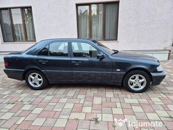 Utilizat 2000 Mercedes C200 Berlinǎ | 1.750 EUR