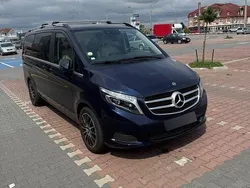 Albastru Utilizat 2018 Mercedes V220 Monovolum | 31.500 EUR