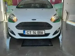 Alb Utilizat 2013 Ford Fiesta Hatchback | 4.400 EUR