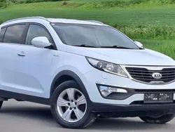 Alb Utilizat 2013 Kia Sportage SUV | 8.990 EUR (Preț bun)
