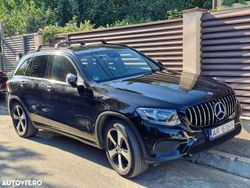 Culoarenegru Utilizat 2017 Mercedes GLC220 SUV | 20.900 EUR (Preț bun)