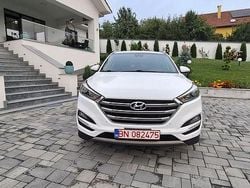 Culoarealb Utilizat 2016 Hyundai Tucson Intro Edition SUV | 10.380 EUR (Preț bun)