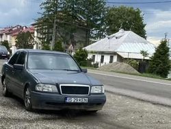 Utilizat 1996 Mercedes C200 Berlinǎ | 2.500 EUR
