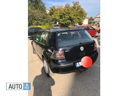 Negru Utilizat 2001 VW Golf IV Hatchback | 1.850 EUR (Preț OK)
